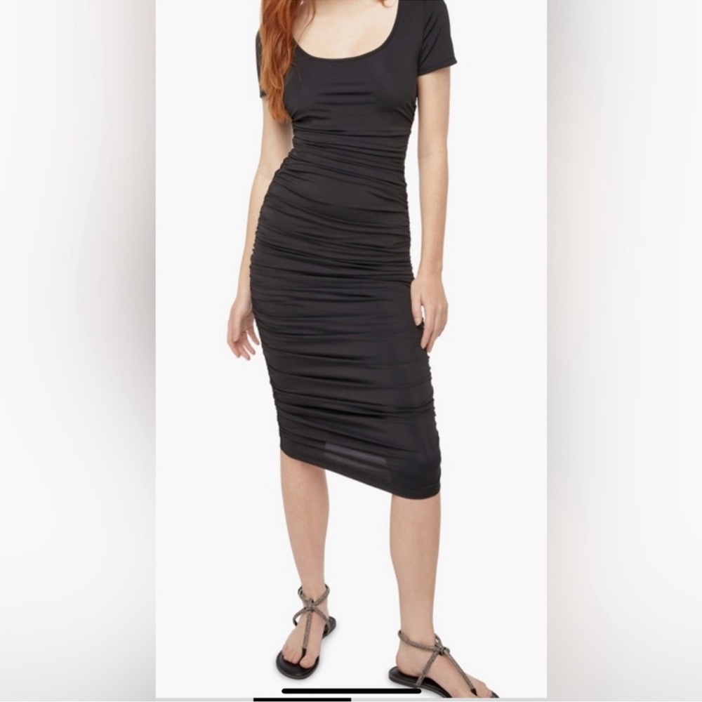 JustFab black midi side ruched short sleeve scoop neck stretchy dress